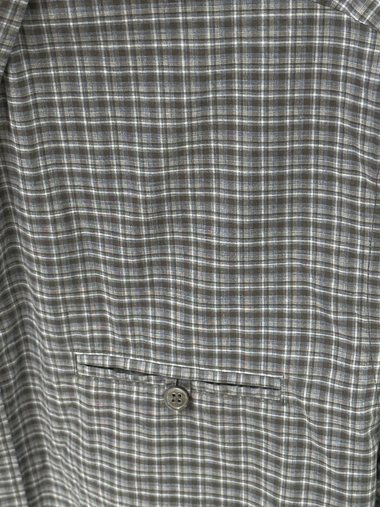 Pair Of Casual Button Down Shirts: Robert Barakett And Zachary Prell — image 3 of 7